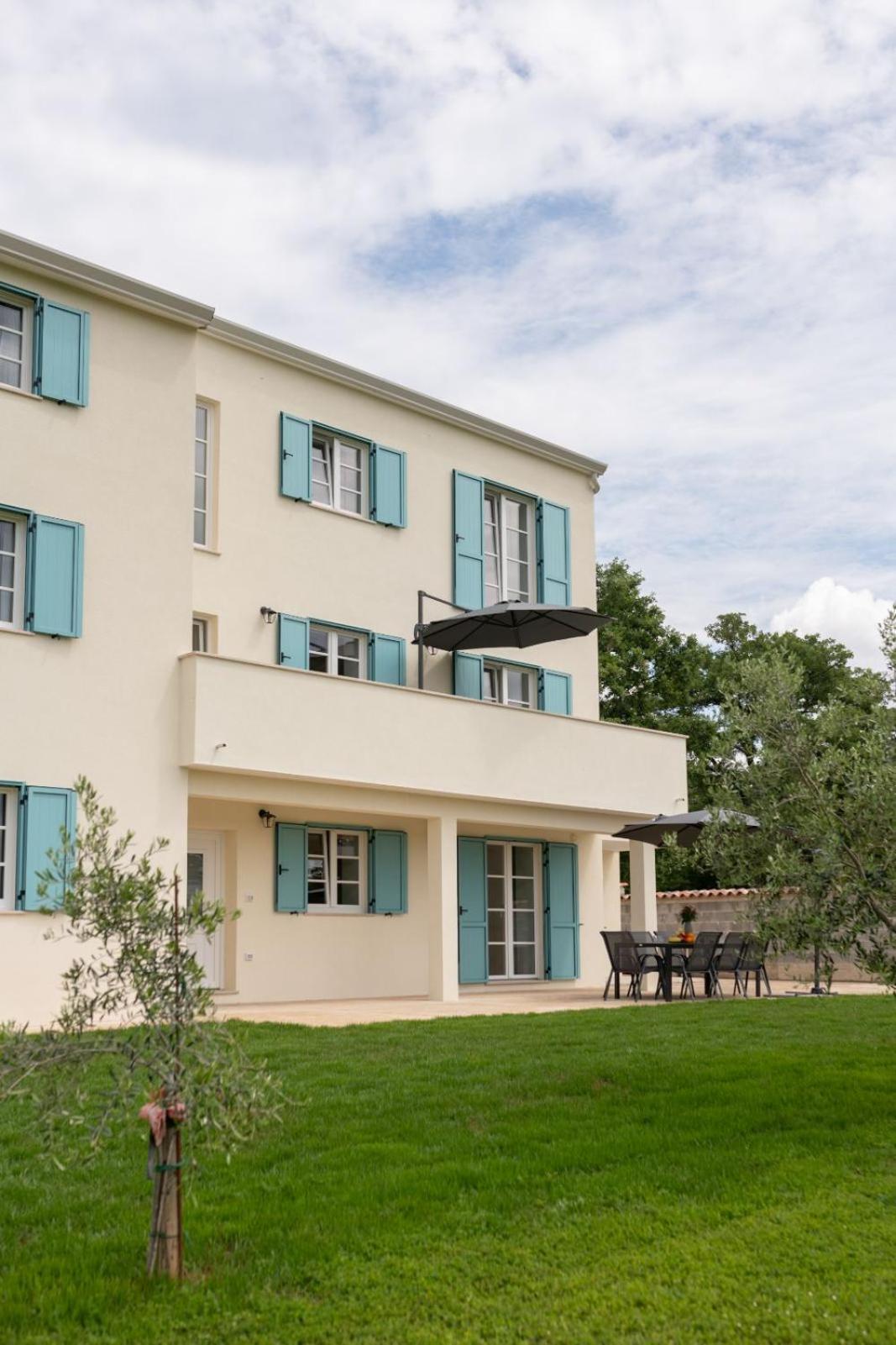 Villa Emilia 2 Umago Exterior foto